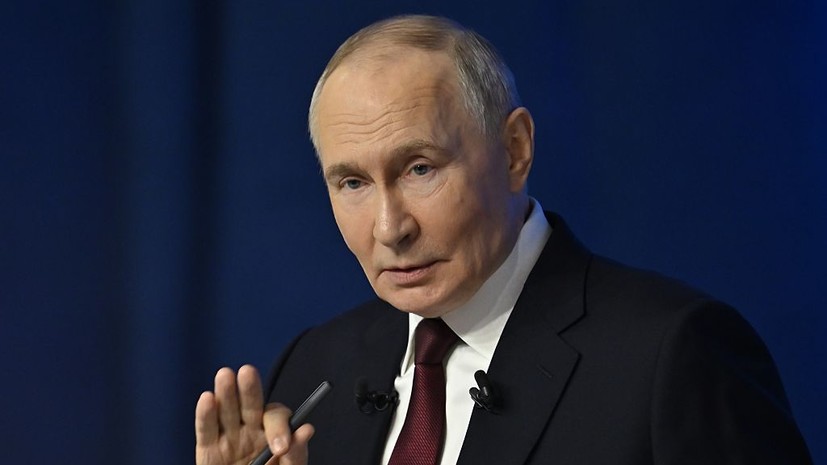 Путин представил в парламент Дагестана три кандидатуры на пост главы республики