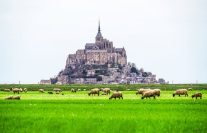 Остров-замок Мон-Сен-Мишель (Mont Saint Michel) — Франция | Место № 2 Остров-замок Мон-Сен-Мишель (Mont Saint Michel) — Франция | Место № 2