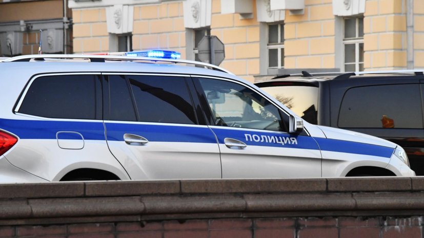 Автобус столкнулся с двумя автомобилями в Ленинградской области