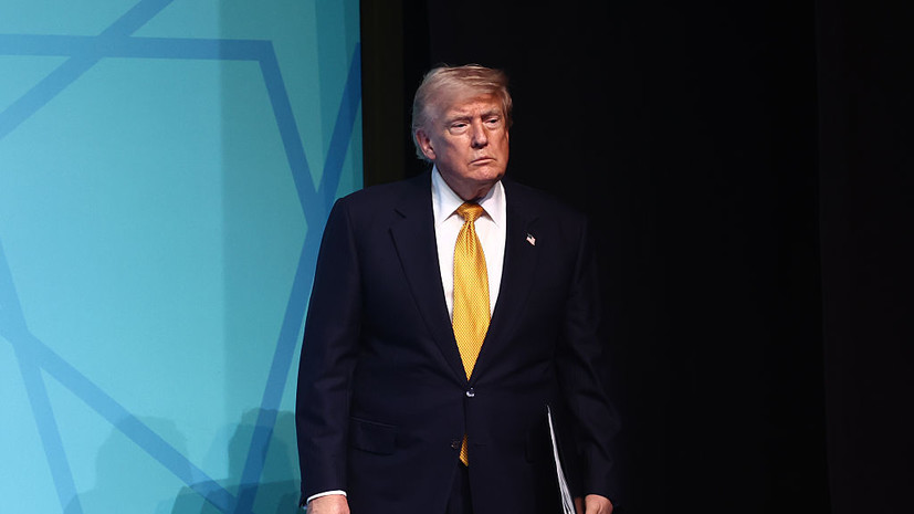 Fox News: Трамп поручил дать бывшим госслужащим право раскрывать данные об НЛО