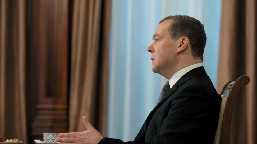 Медведев: Москва не забудет ни одного антироссийского шага Запада