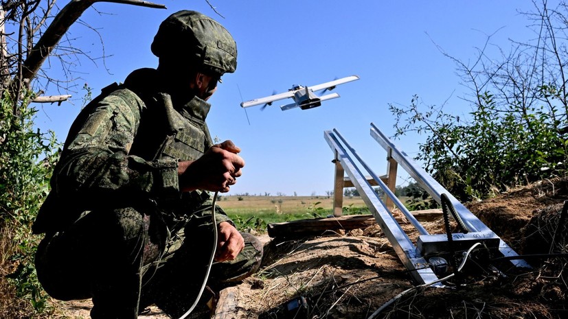 Расчёты БПЛА ВС России уничтожили пункт управления БПЛА ВСУ в Семёновке