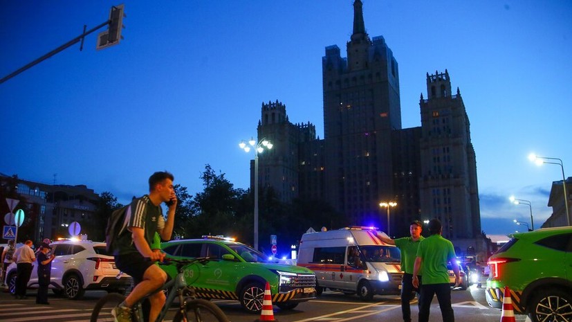 Движение открыли на всем Садовом кольце в Москве после ЧП на Кудринской площади
