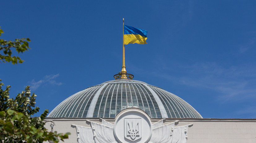 Доцент Ежов: Киев доводит украинское общество до точки кипения