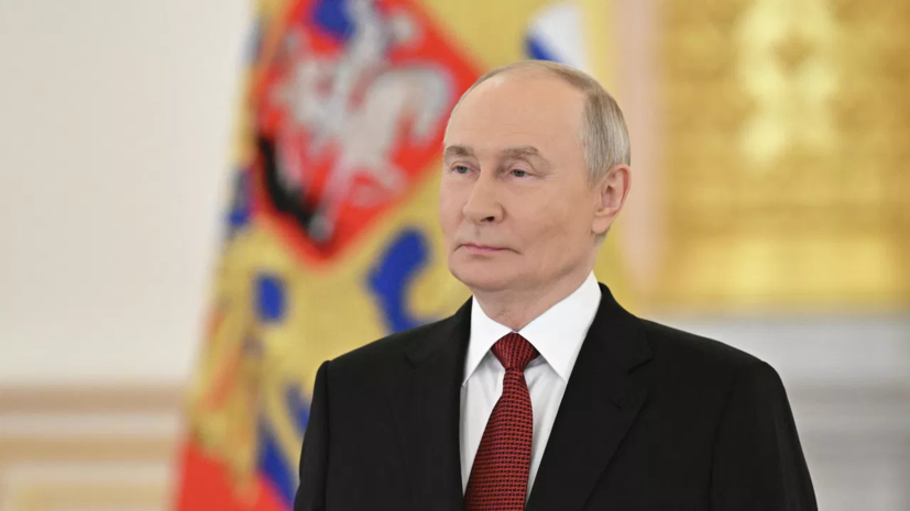 Путин отметил, что состав Госдумы обновился почти наполовину
