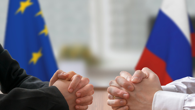 Politico: Евросоюз ищет переговорщика для диалога с Путиным