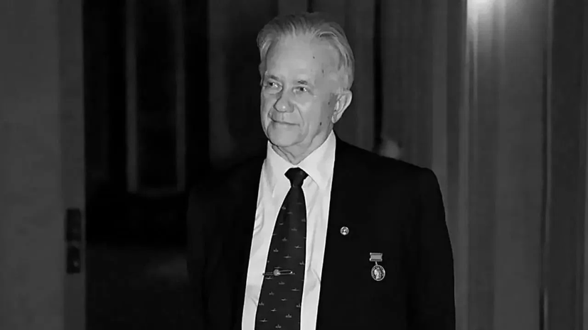 На 92-м году жизни скончался разработчик двигателей для спутников академик Попов