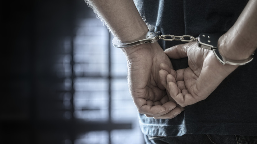 На Сахалине задержали мужчину, разгуливавшего по улице с ножом